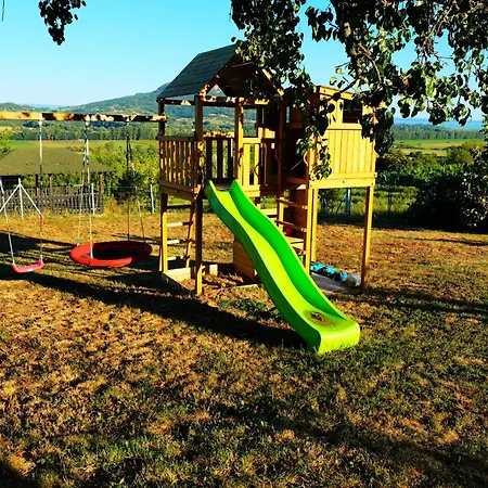 Brn Vendeghaz Сasa de vacaciones Kisapati
